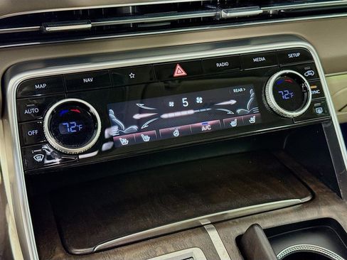 Certified 2024 Genesis GV80 3.5T Advanced AWD/4WD image 18