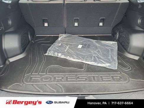 Used 2025 Subaru Forester AWD/4WD image 14