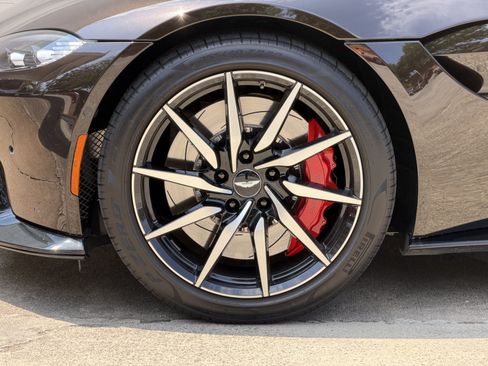 Used 2020 Aston Martin V8 Vantage Coupe RWD image 4