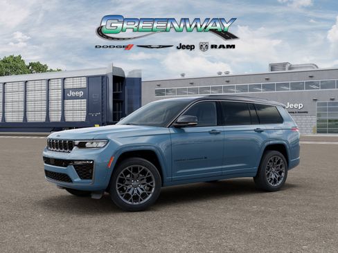 New 2026 Jeep Grand Cherokee L Summit AWD/4WD image 2