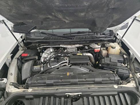Used 2023 Chevrolet Silverado 2500 W/T w/ WT Fleet Convenience Package AWD/4WD image 19
