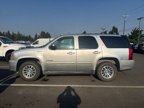 Used 2012 GMC Yukon 4WD Hybrid image 6