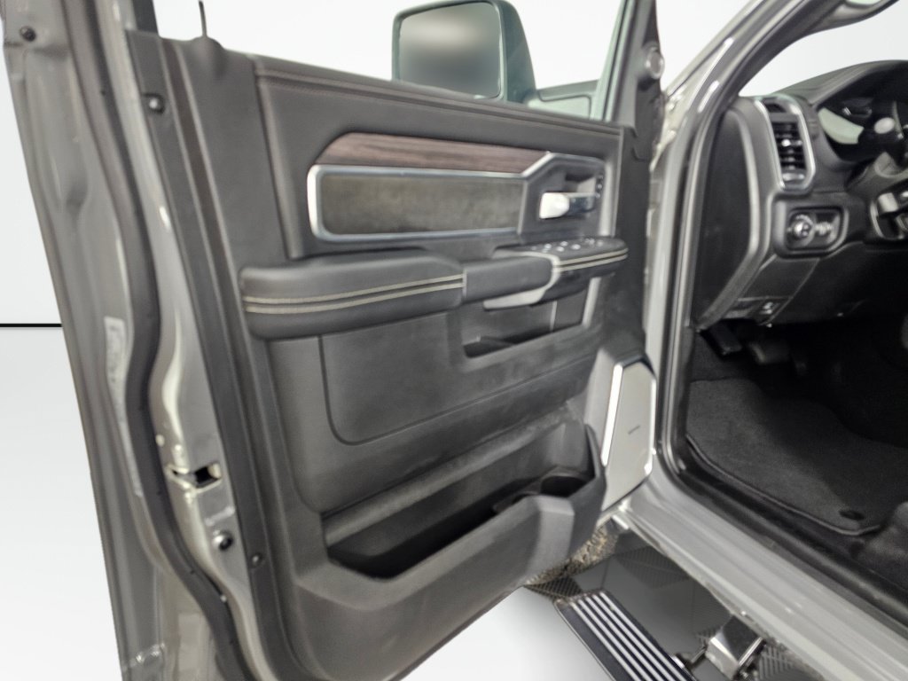 New 2026 RAM 2500 Laramie AWD/4WD image 21