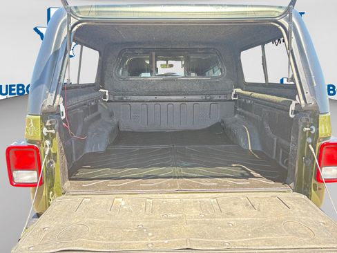 Used 2023 Jeep Gladiator Sport AWD/4WD image 23
