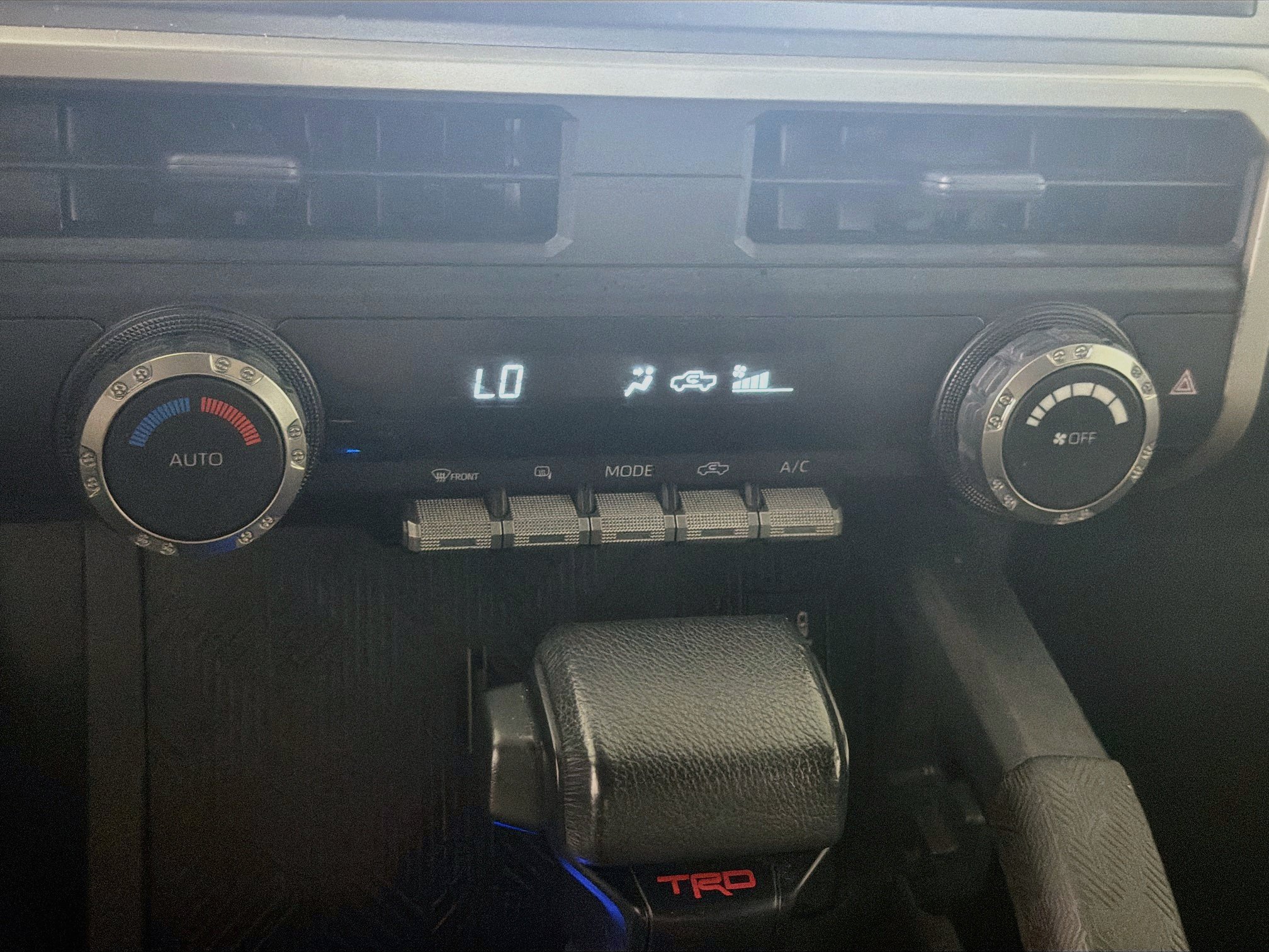 Used 2024 Toyota Tacoma TRD Off-Road AWD/4WD image 22