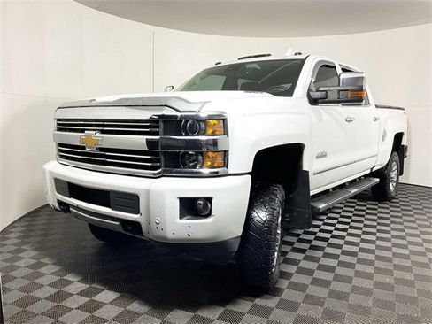 Used 2016 Chevrolet Silverado 3500 High Country image 9