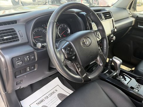 Used 2024 Toyota 4Runner TRD Off-Road Premium w/ Moonroof Package AWD/4WD image 11
