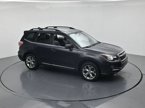 Used 2018 Subaru Forester 2.5i Touring w/ Popular Package #3B AWD/4WD image 42
