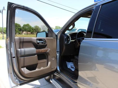 Used 2021 GMC Sierra 1500 Denali w/ Denali Ultimate Package AWD/4WD image 10