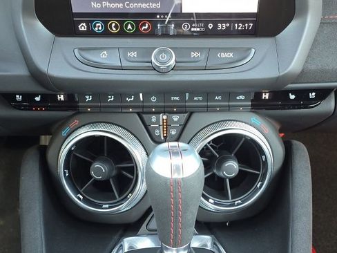 Used 2022 Chevrolet Camaro ZL1 image 33