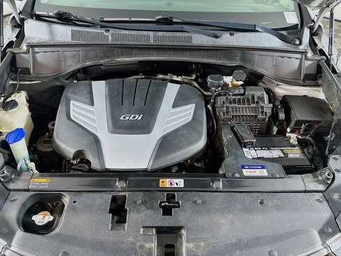 Used 2017 Hyundai Santa Fe Limited FWD image 35