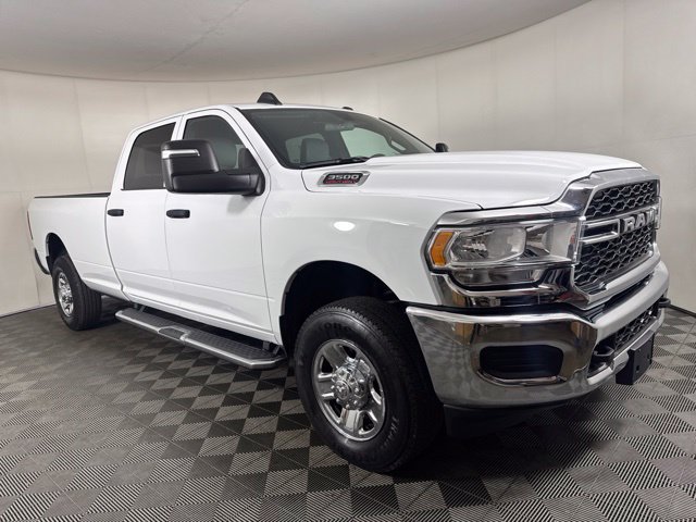 Used 2024 RAM 3500 Tradesman w/ Chrome Appearance Group AWD/4WD image 1