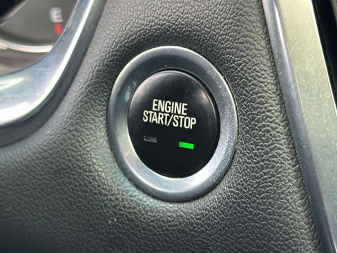 Used 2022 Chevrolet Traverse High Country image 28