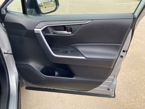 Certified 2025 Toyota RAV4 XLE image 17