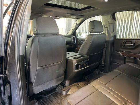 Used 2022 GMC Sierra 1500 SLT w/ SLT Premium Package AWD/4WD image 18