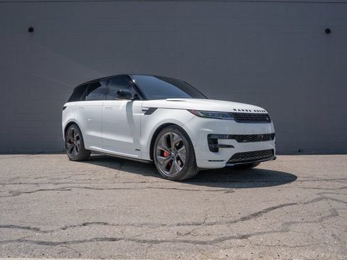 Used 2025 Land Rover Range Rover Sport Autobiography AWD/4WD image 9