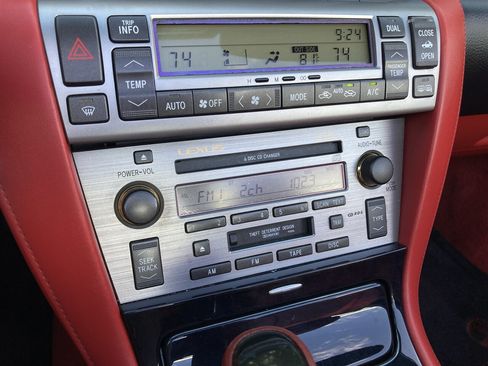 Used 2007 Lexus SC 430 Convertible RWD image 26