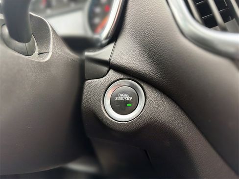 Certified 2024 Chevrolet Equinox LT image 9