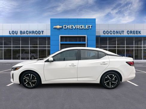 Used 2024 Nissan Sentra SV FWD image 5