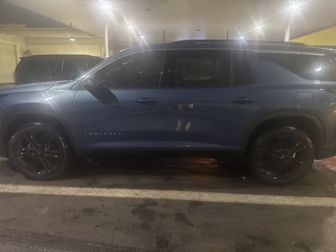 Used 2026 Chevrolet Traverse LT image 5