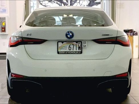 Used 2023 BMW i4 eDrive40 image 4