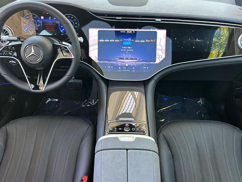 New 2026 Mercedes-Benz EQS 400 4MATIC SUV image 14