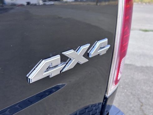 Used 2015 RAM 1500 Laramie w/ Convenience Group image 8
