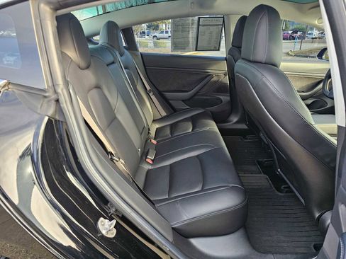 Used 2018 Tesla Model 3 Long Range image 12