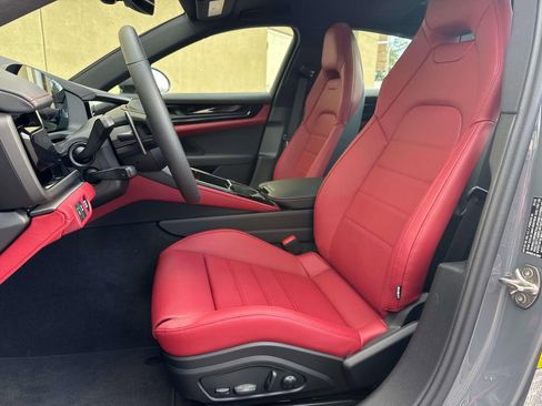 New 2026 Porsche Panamera image 5