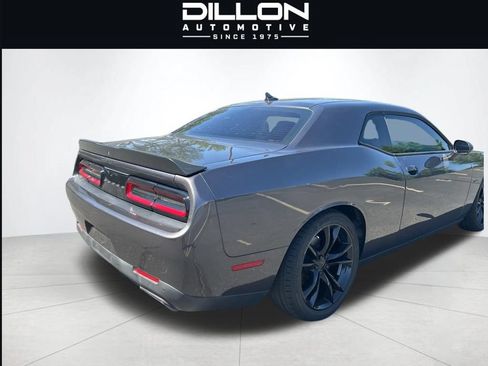 Used 2016 Dodge Challenger R/T w/ Blacktop Package RWD image 17