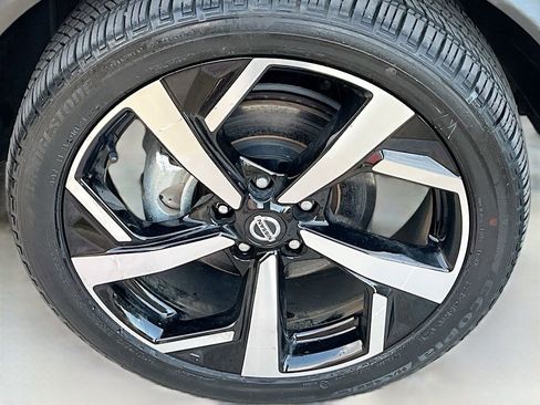 Used 2022 Nissan Rogue Sport SL AWD/4WD image 31