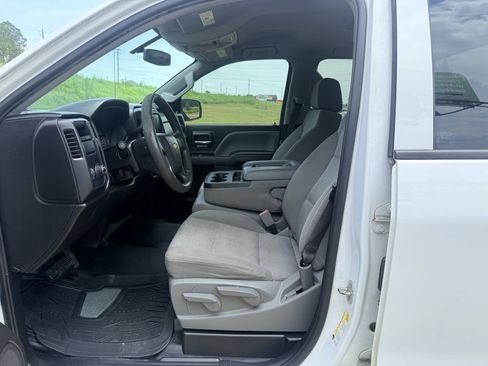 Used 2017 Chevrolet Silverado 1500 W/T w/ Trailering Package RWD image 11