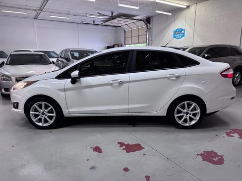Used 2017 Ford Fiesta SE w/ Equipment Group 201A FWD image 6