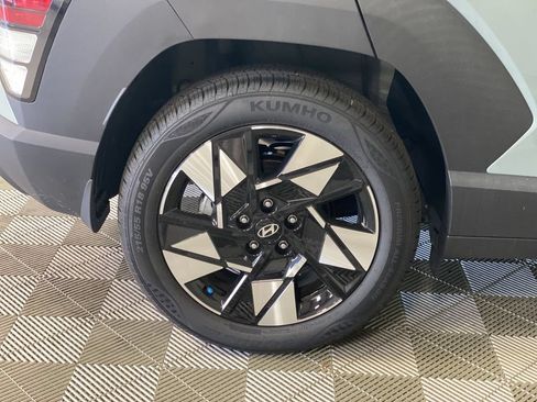 Used 2025 Hyundai Kona SEL FWD image 18