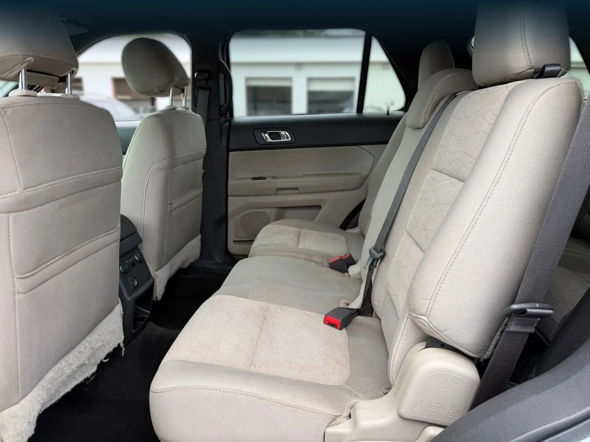 Used 2015 Ford Explorer FWD image 21