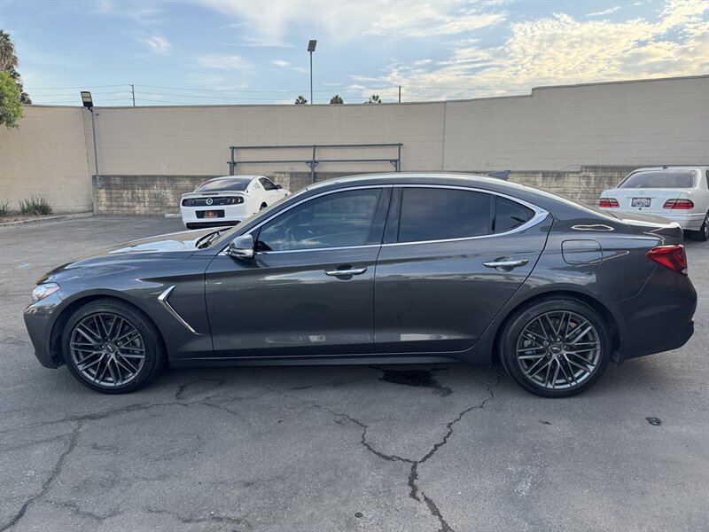 Used 2019 Genesis G70 2.0T Advanced RWD image 8