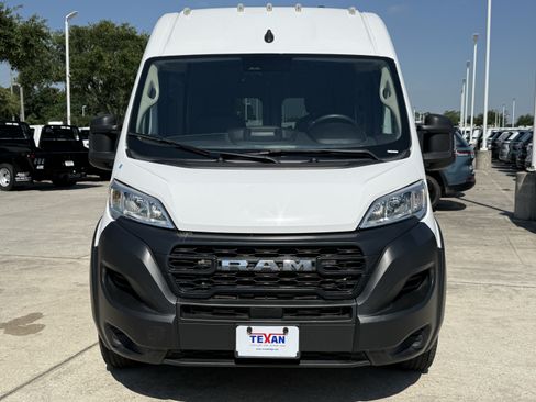 Used 2023 RAM ProMaster 2500 FWD image 10