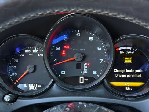 Used 2019 Porsche Macan AWD/4WD image 25