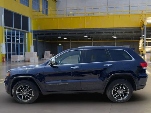 Used 2017 Jeep Grand Cherokee Limited image 8