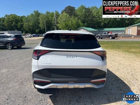 Used 2024 Kia Sportage EX FWD image 5