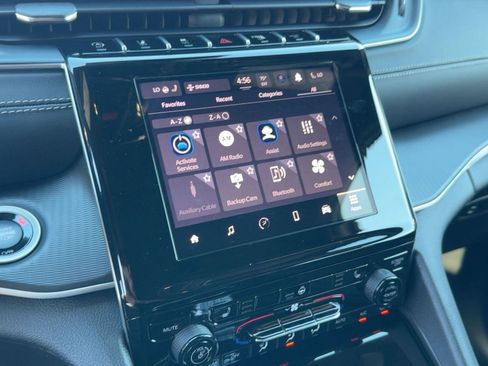 New 2025 Jeep Grand Cherokee L Altitude image 24