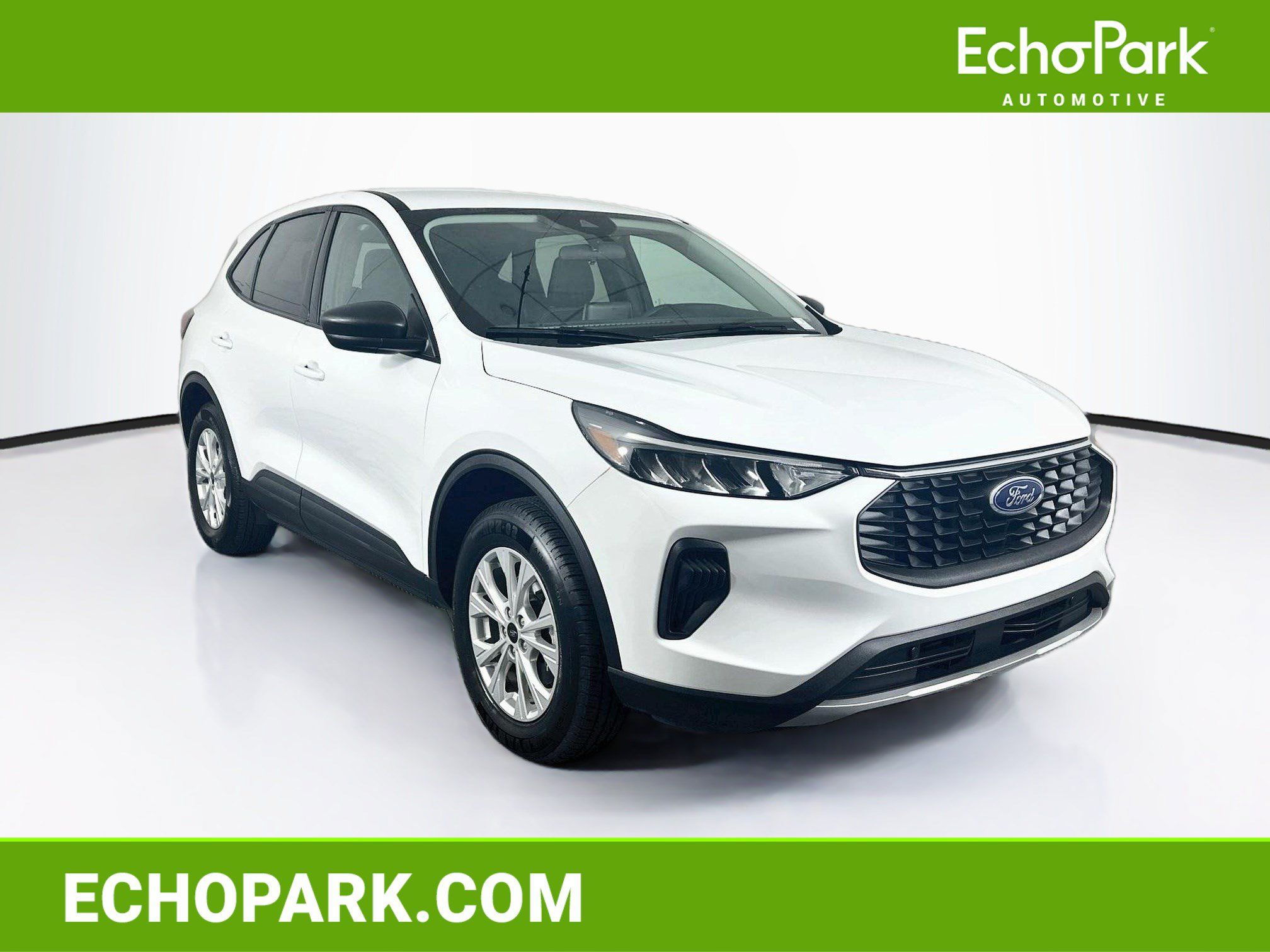 Used 2025 Ford Escape Active AWD/4WD image 1