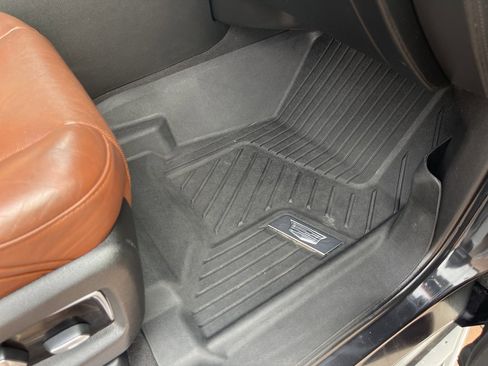 Used 2019 Cadillac Escalade ESV Luxury w/ LPO, Escalade Noir Package image 37