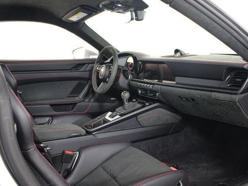 Used 2024 Porsche 911 GT3 RWD image 2