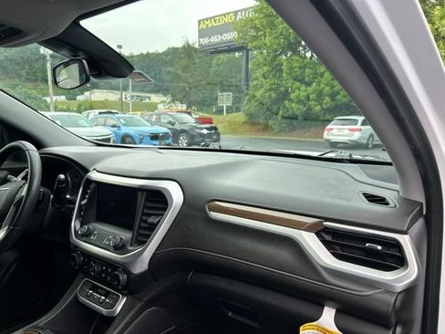 Used 2023 GMC Acadia SLE w/ Driver Convenience Package FWD image 26