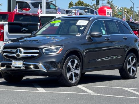 Used 2021 Mercedes-Benz GLC 300 4MATIC image 9