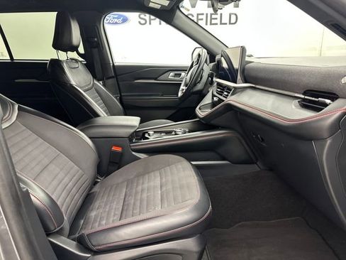 Certified 2025 Ford Explorer ST-Line w/ ST-Line Street Pack image 13