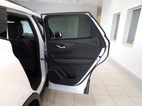 Used 2021 Chevrolet Blazer RS w/ Enhanced Convenience Package AWD/4WD image 24