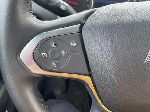 Certified 2023 Chevrolet Traverse LT image 7