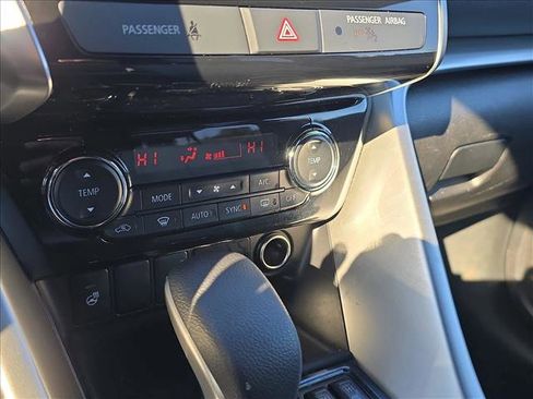 Used 2023 Mitsubishi Eclipse Cross SEL image 14